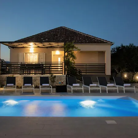 Villa Sunrise